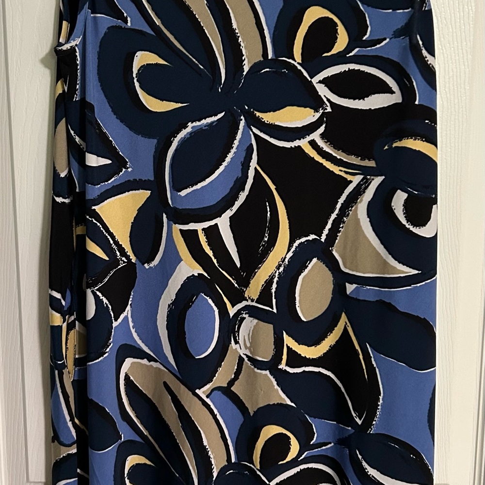 Lily Swirl Pattern Dress in Blue and Black